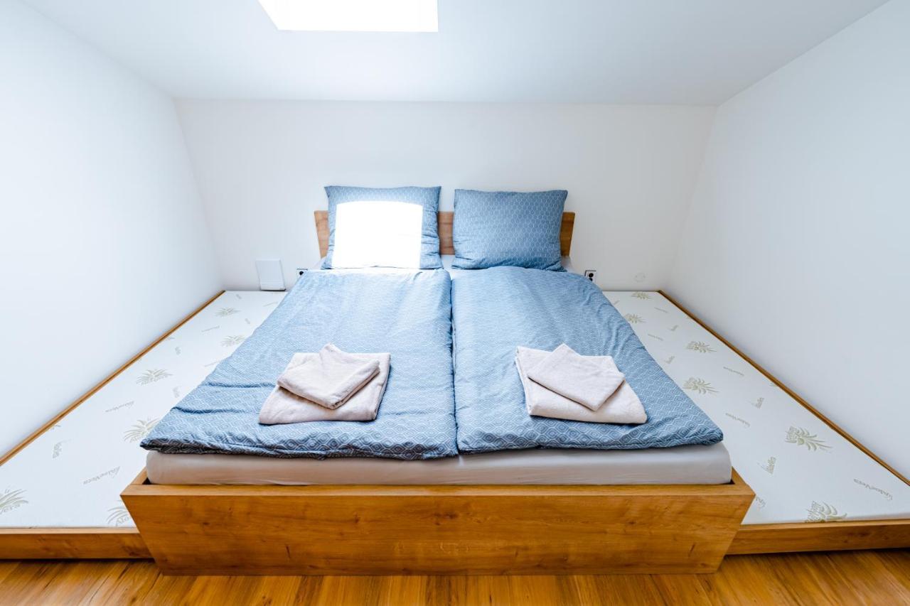 - Dolni Morava Apartment