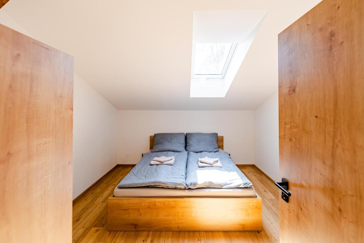 - Dolni Morava Apartment